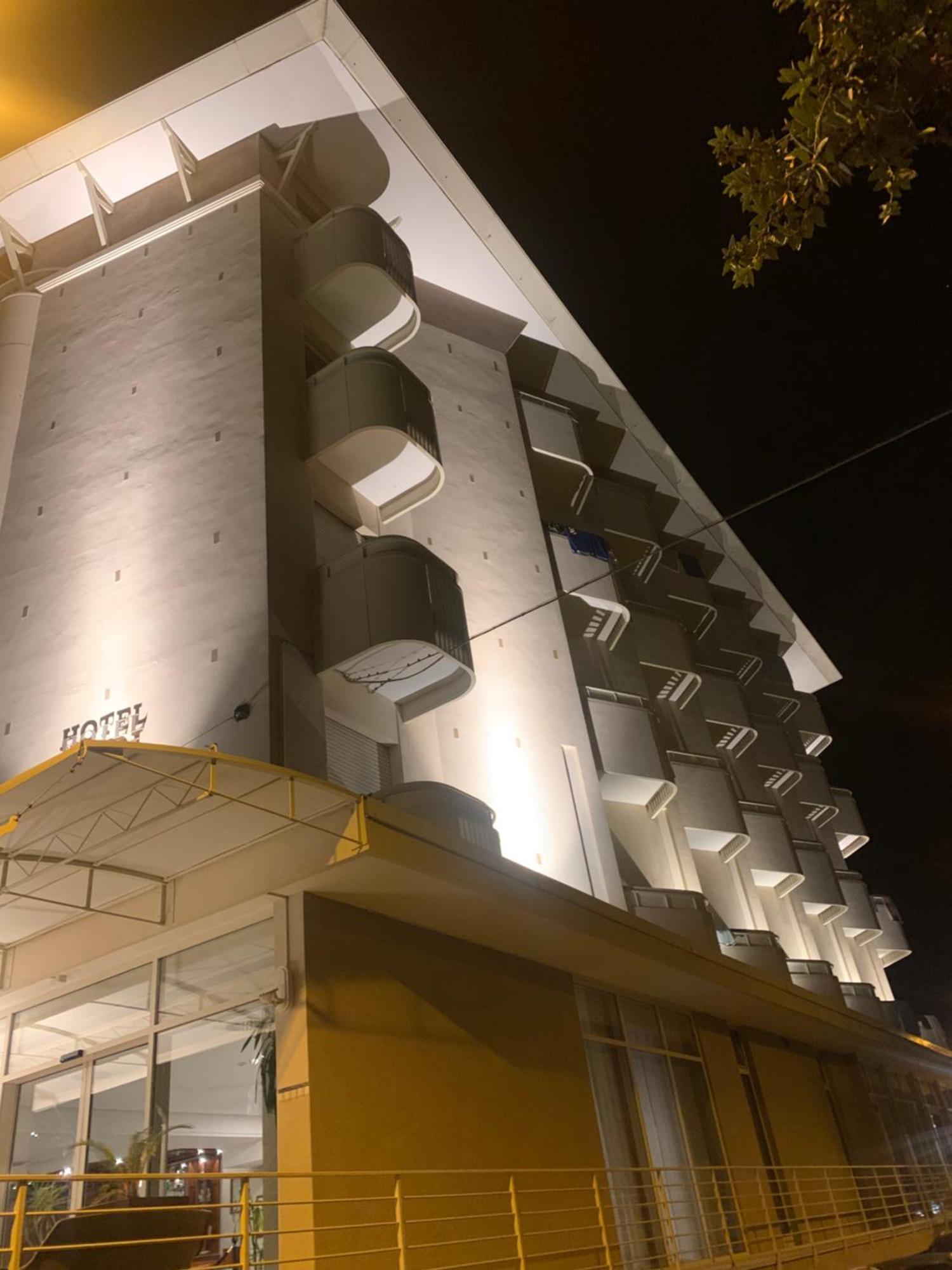 Hotel Audi Frontemare Rímini Exterior foto